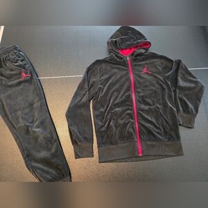 *preworn* Jordan Track Suit Large 12-13 Yrs